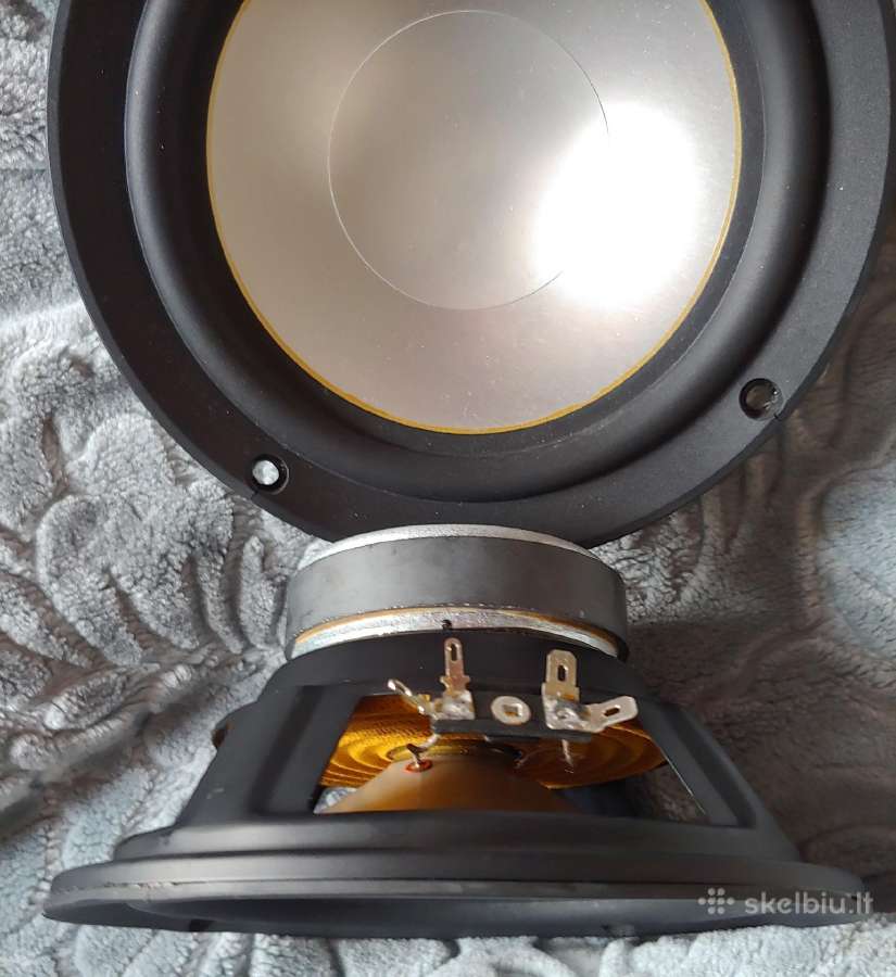 Celestion Dl6, Elac Navis, Jbl, Westra zemadazniai