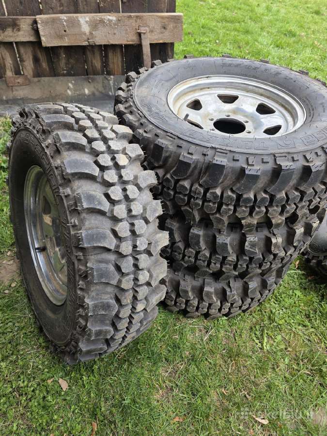 235/85 r15