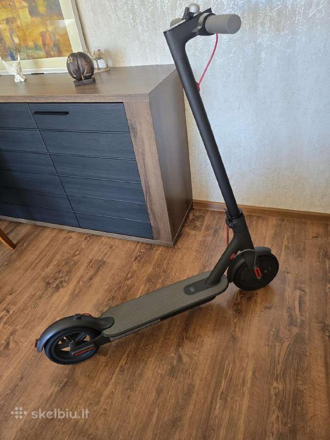 Elektrinis paspirtukas Xiaomi Mi M365 Eu - nuotraukos Nr. 2