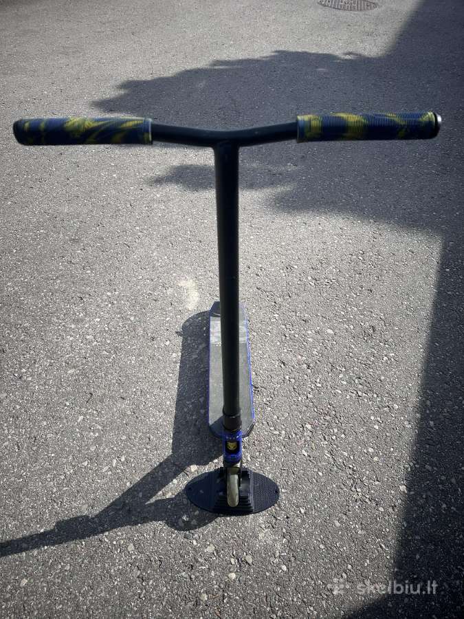 Triukinis paspirtukas Invert Supreme Black/blue - nuotraukos Nr. 2