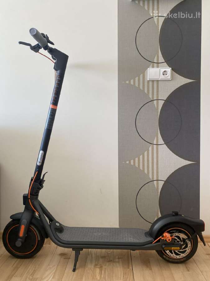 Elektrinis paspirtukas Segway Ninebot F40e