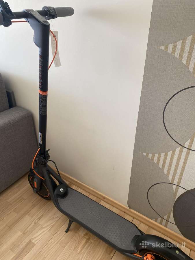 Elektrinis paspirtukas Segway Ninebot F40e - nuotraukos Nr. 4