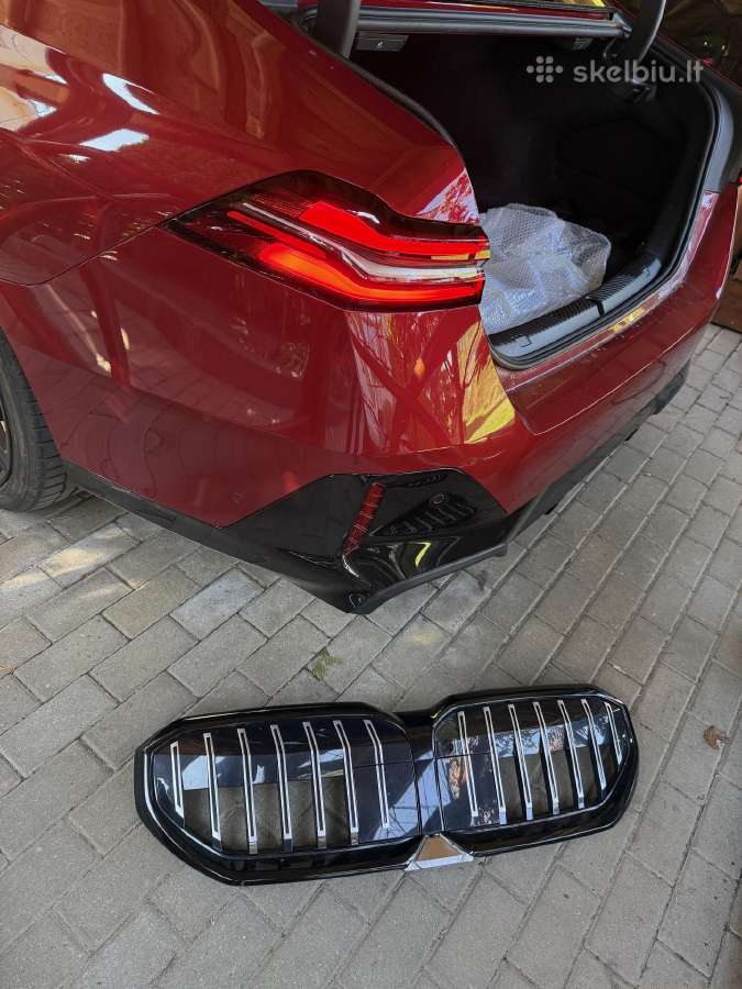 Bmw 5 serijos g60 grotelės