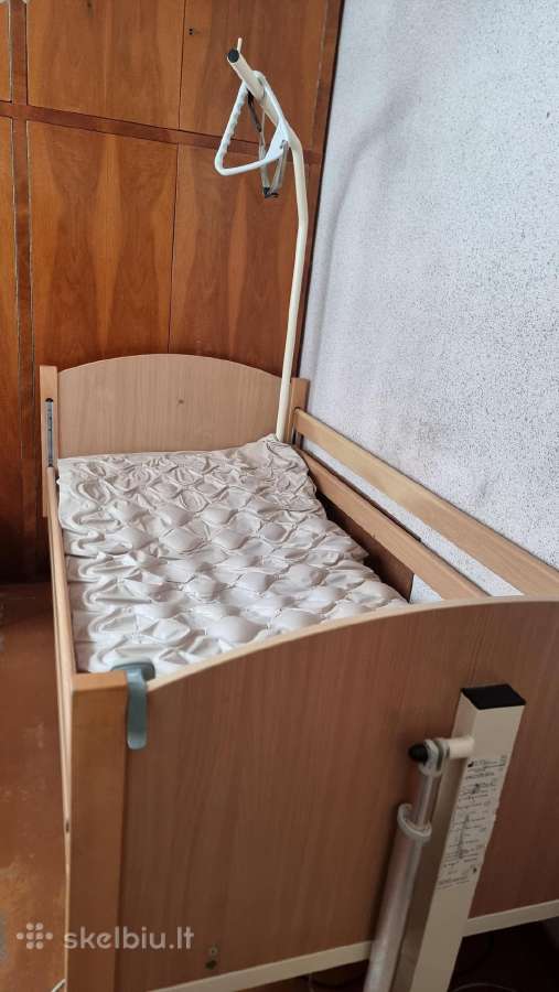 Funkcinė slaugos lova (be čiužinio)