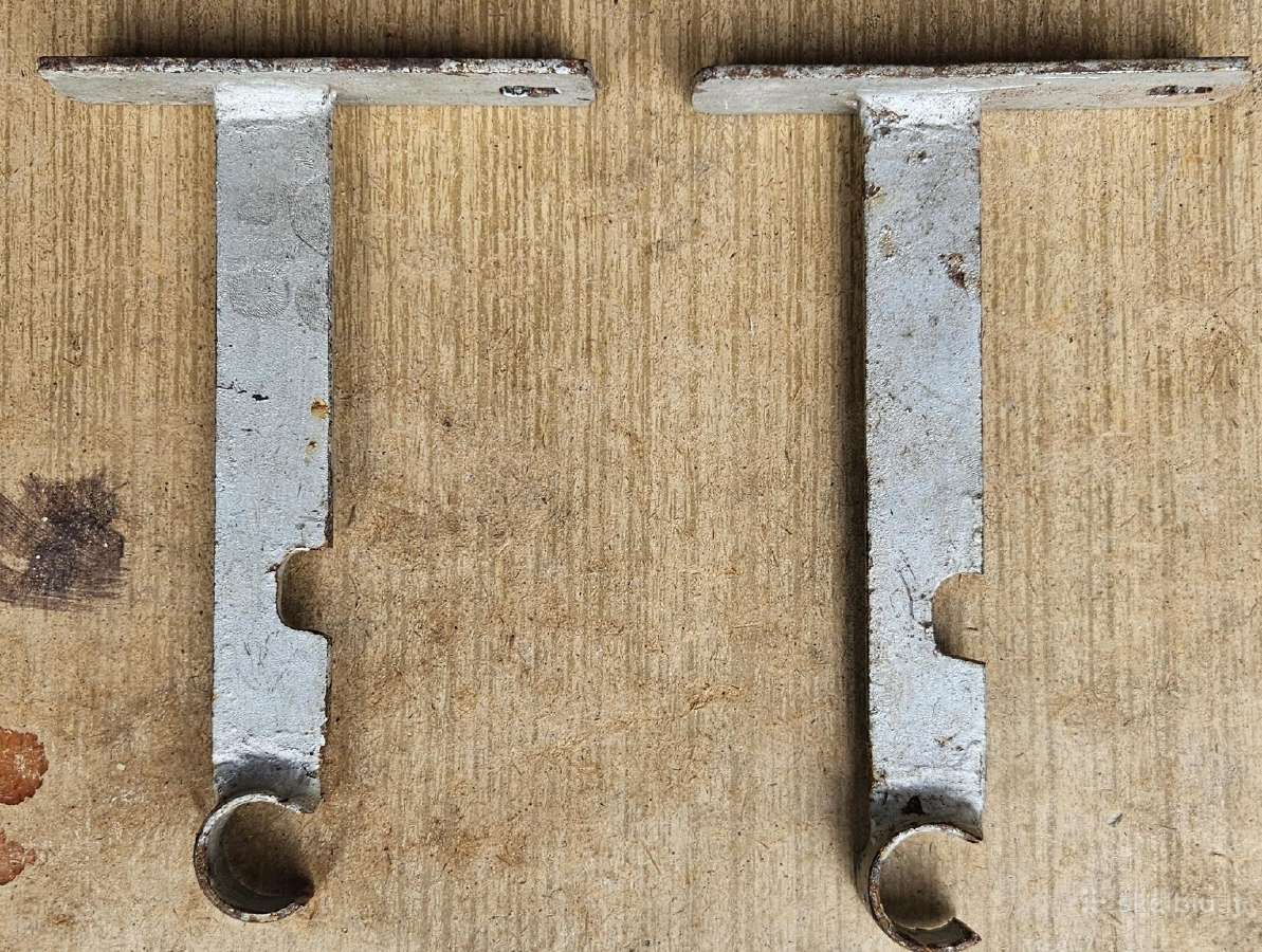 Metaliniai laikikliai 2vnt