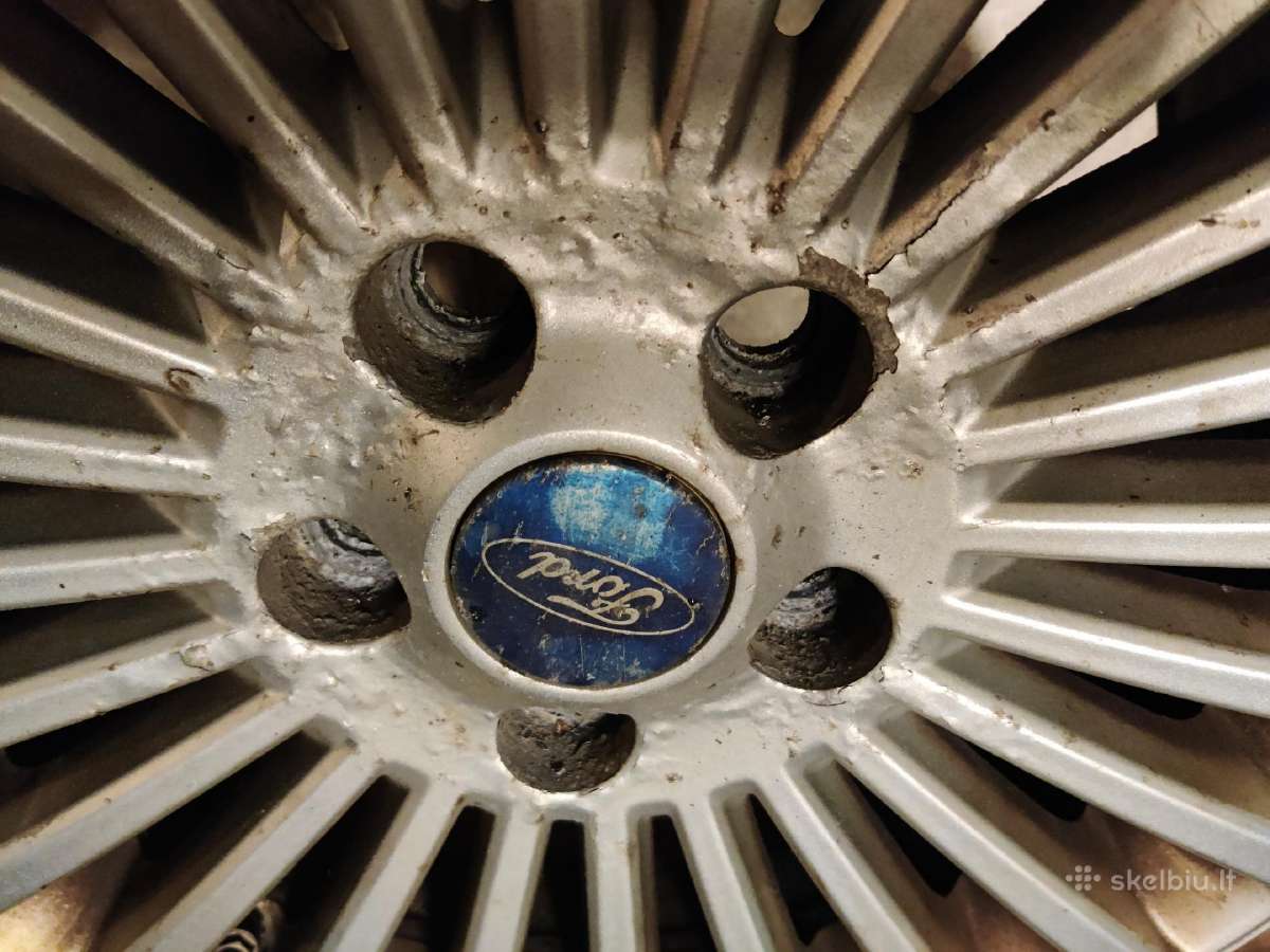 Ford Mondeo 16," diskai