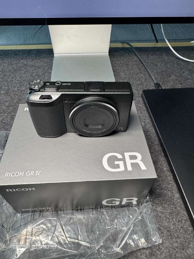 Ricoh Gr Iv - warranty
