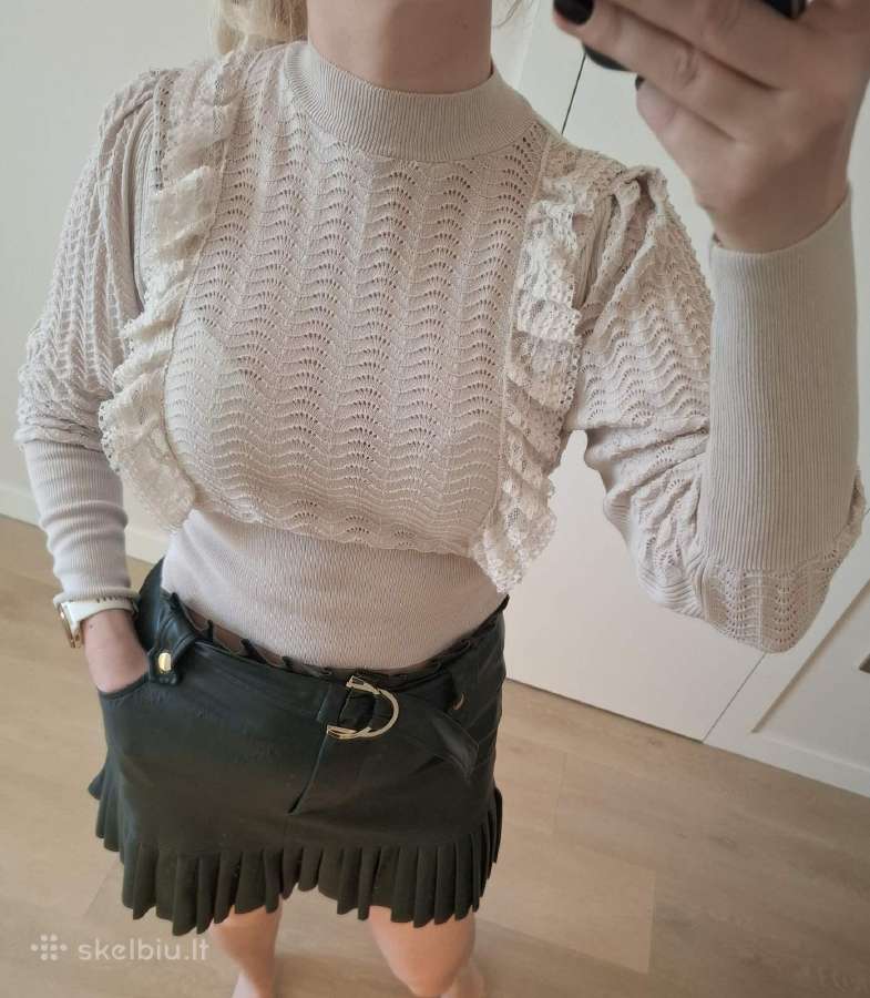 Romantiška nėriniuota palaidinė, nude spalva, S