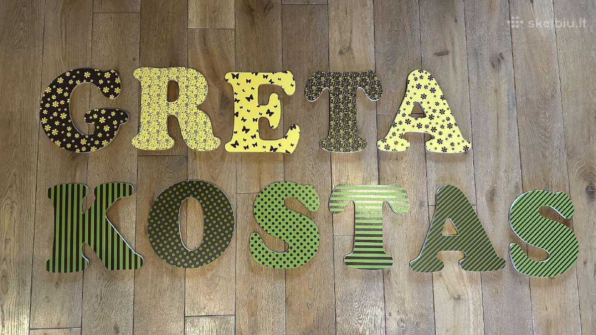 Medinės raidės vardams Greta, Kostas