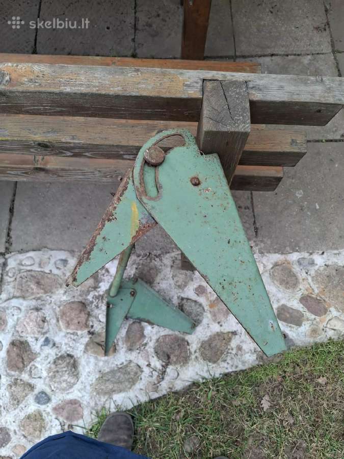 Atlenkiamas metalinis kronšteinas stalui - nuotraukos Nr. 3