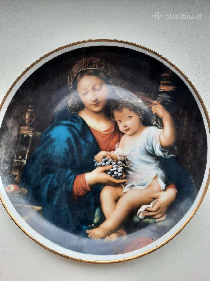 Jiesia lekste porcianine madona su vaikeliu