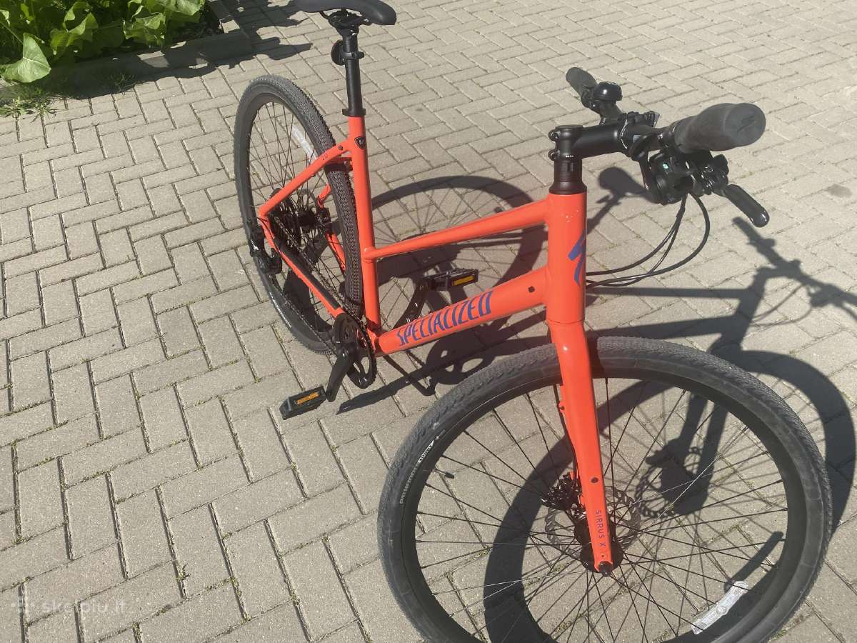 Dviratis Specialized Sirrus X 2.0 St