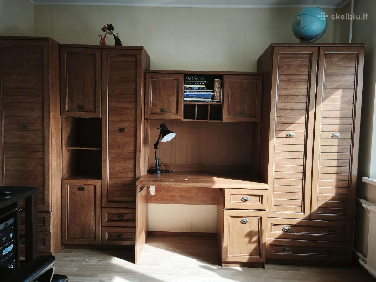 Jaunuolio kambario baldų komplektas