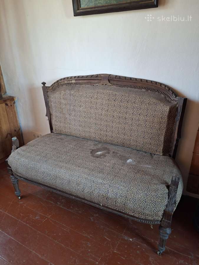 Antikvarinė kanapa restauracijai