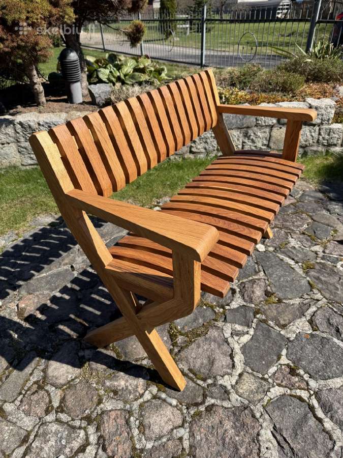 Naujas natūralaus ąžuolo lauko suoliukas