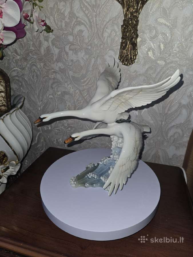 Statulele Gulbes