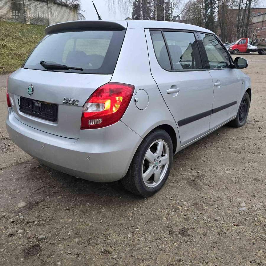 Skoda Fabia dalimis 1.4 tdi 59kw Skoda dalys - nuotraukos Nr. 2