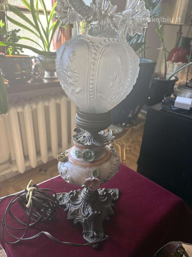 Senovinė stalinė lempa, h 51 cm.