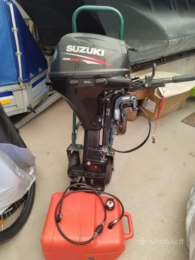 Pakabinamas variklis Suzuki 20 ag.