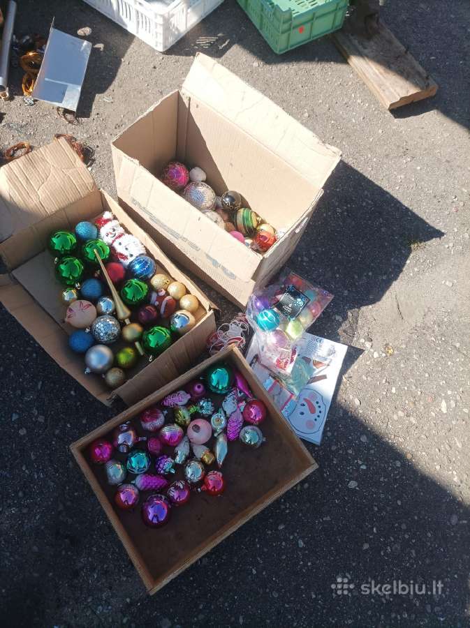 Kalėdiniai eglutės žaisliukai. Mix. Už viską 50€.