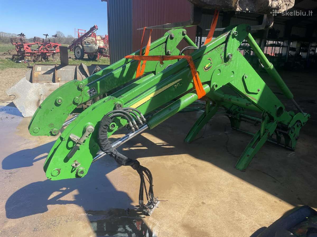 Jd 753 frontalinis krautuvas