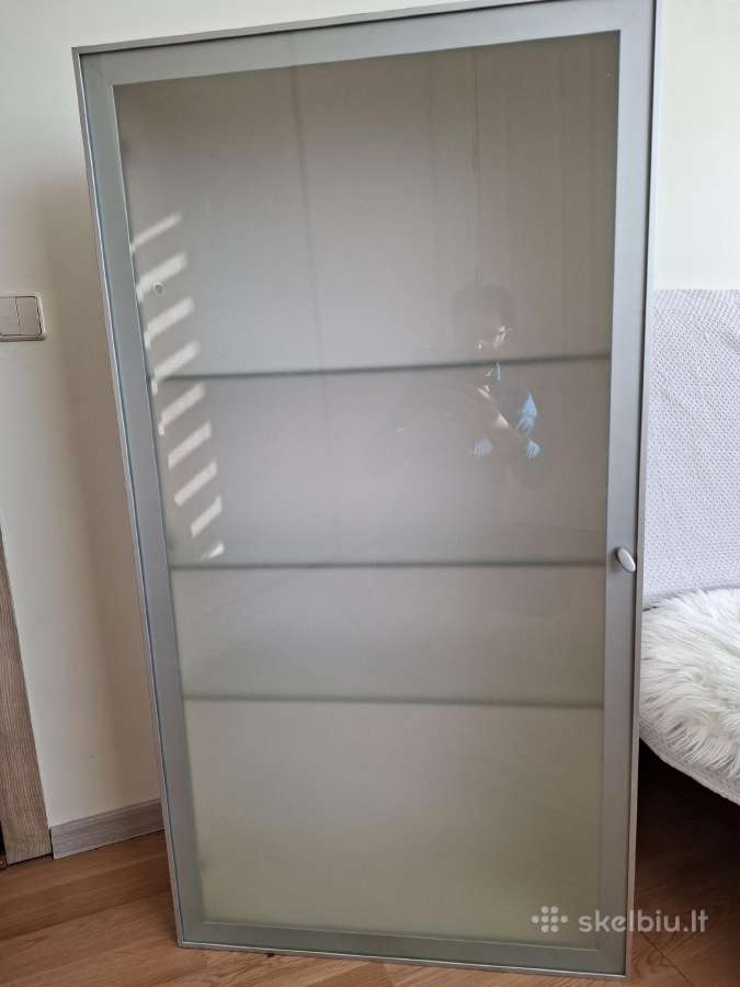 Pakabinama spintelė