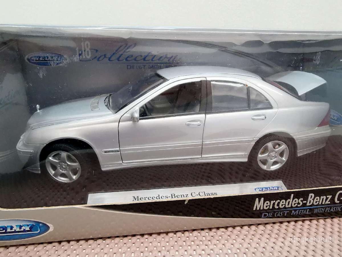 1:18 Mercedes (sedanai, universalai) Modeliai - nuotraukos Nr. 11