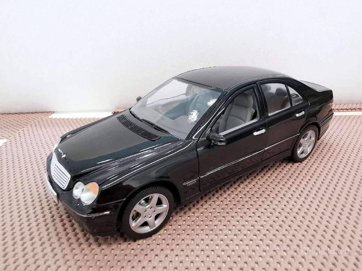 1:18 Mercedes (sedanai, universalai) Modeliai - nuotraukos Nr. 13