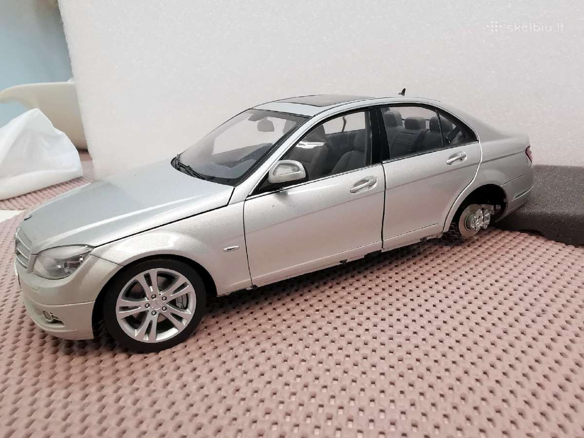 1:18 Mercedes (sedanai, universalai) Modeliai - nuotraukos Nr. 17