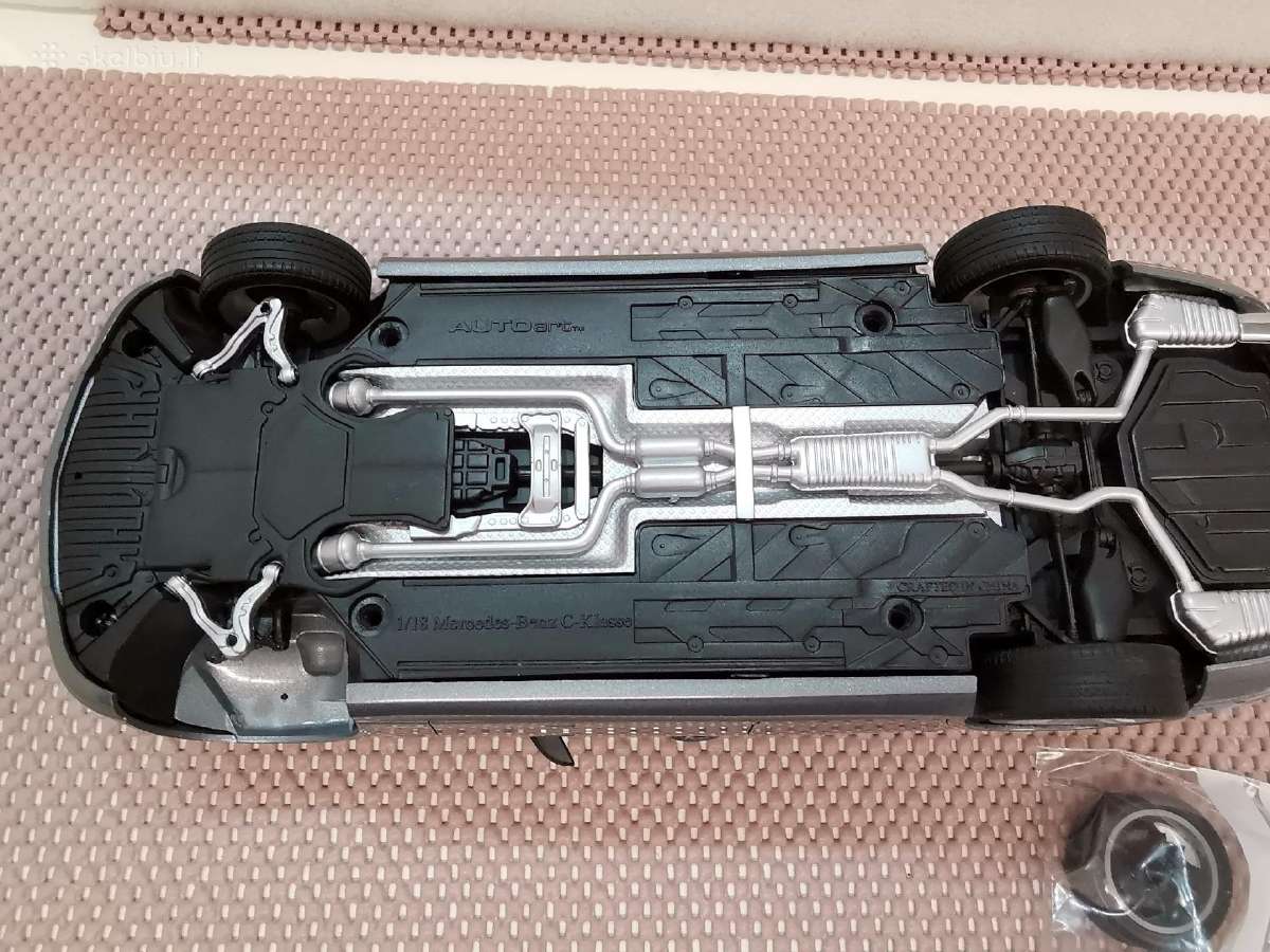 1:18 Mercedes (sedanai, universalai) Modeliai - nuotraukos Nr. 28