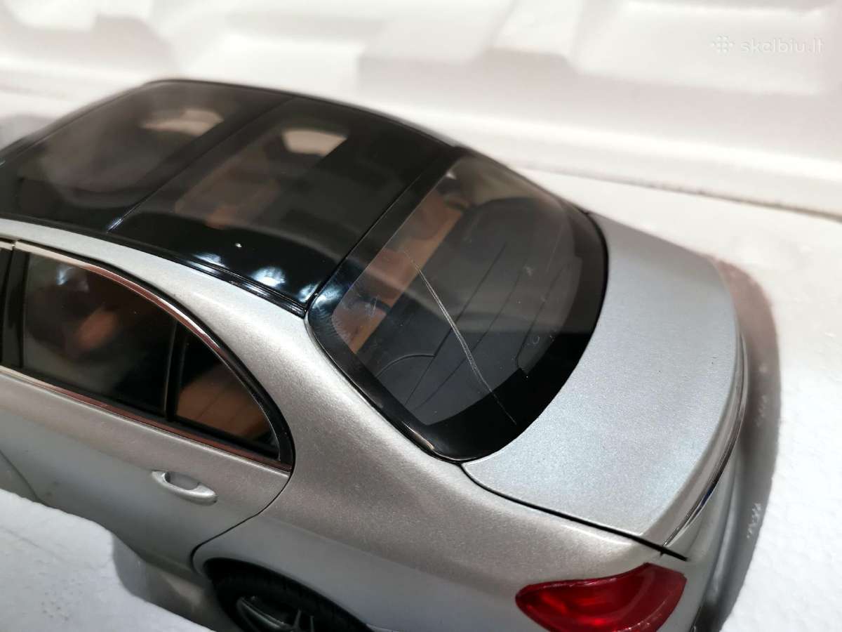 1:18 Mercedes (sedanai, universalai) Modeliai - nuotraukos Nr. 33