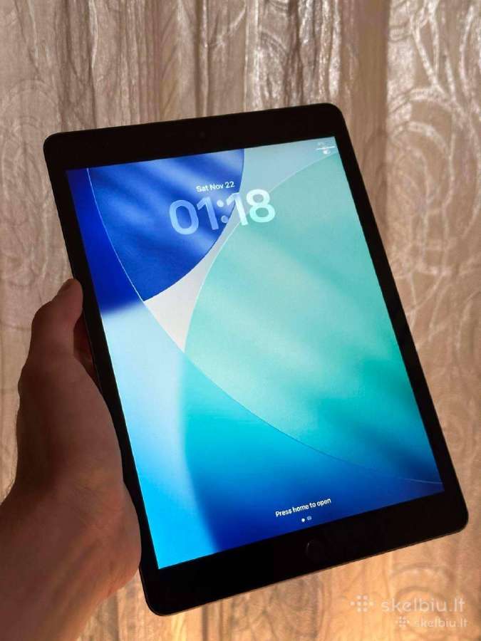 iPad 8 (8th gen) 32 GB