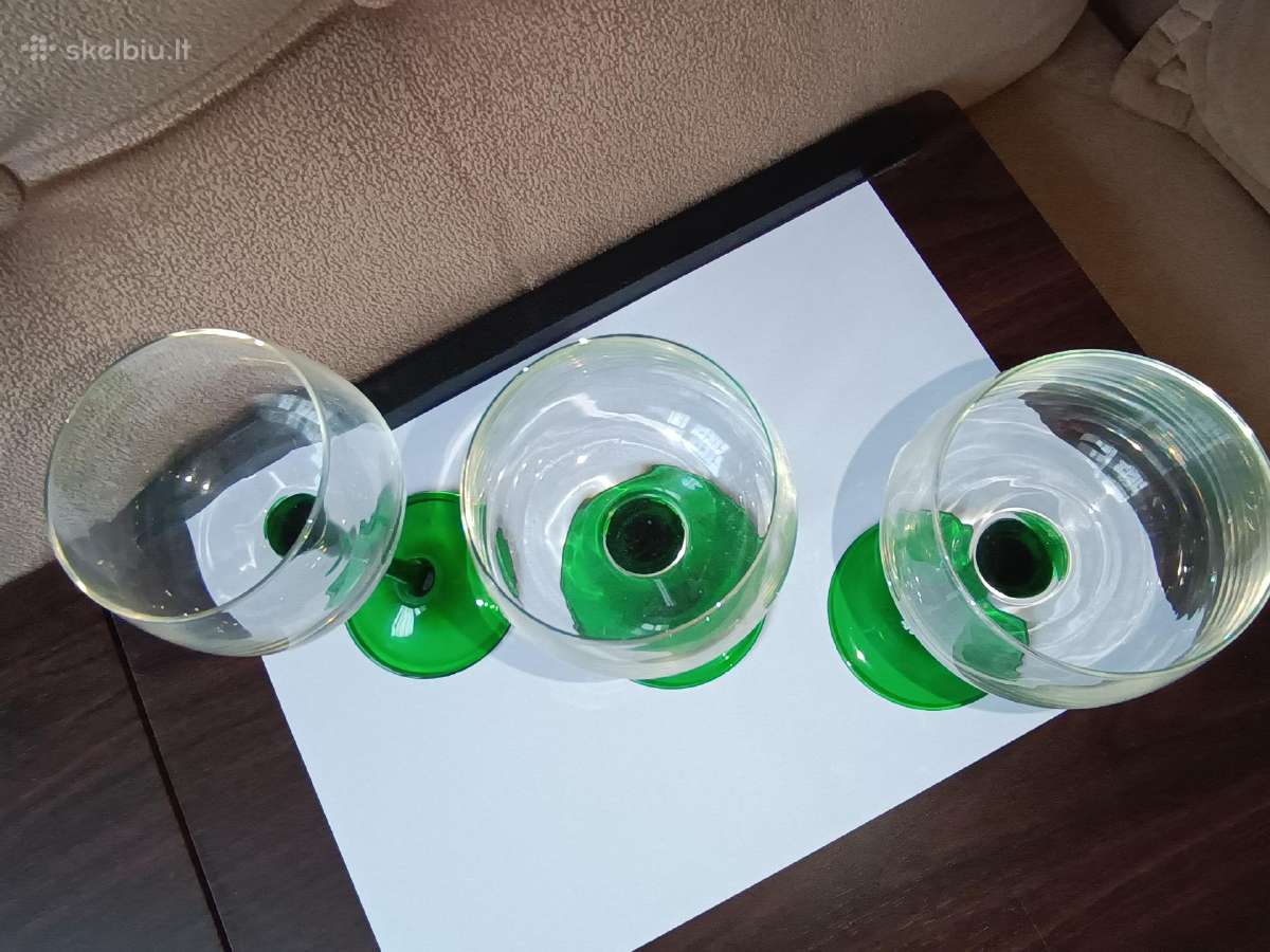 3 vintažinės vyno taurės žaliu stiklo kotu - nuotraukos Nr. 8