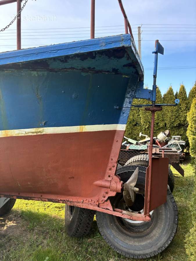 Parduodamas motorinis kajutinis laivas su tralu - nuotraukos Nr. 5