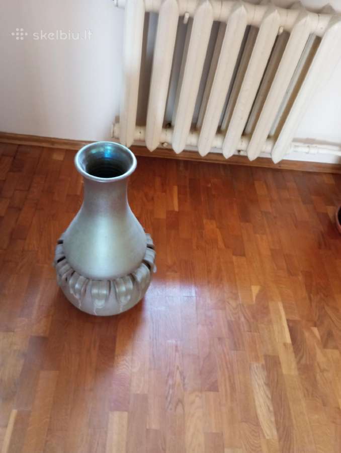 Didelė dekoratyvinė vaza
