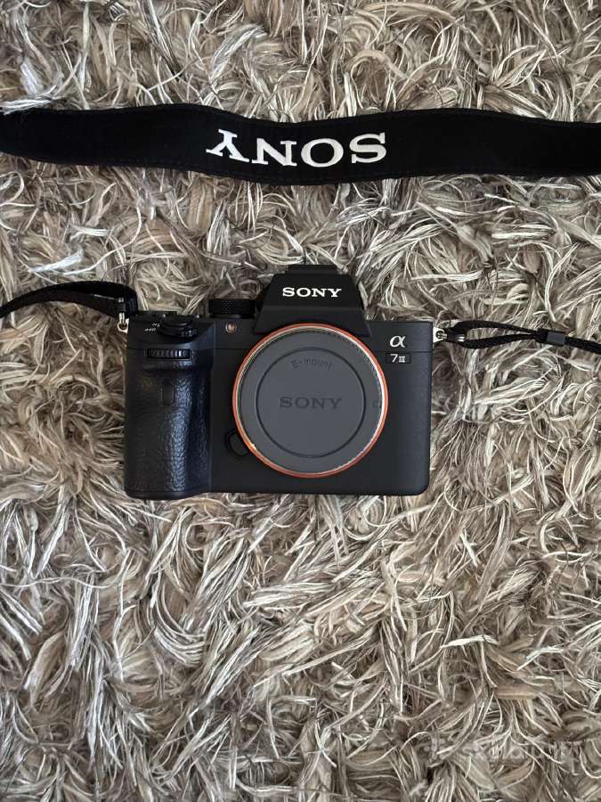 Sony A7III su priedais - nuotraukos Nr. 2