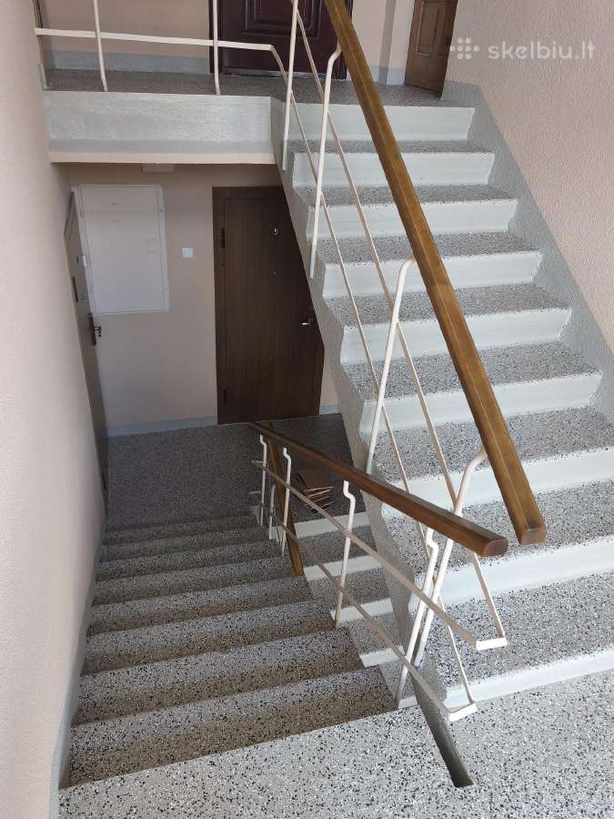Daugiabučių laiptinių, garažų epoksidinis dažymas - nuotraukos Nr. 2