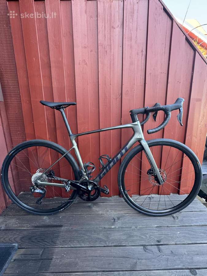 Plento dviratis Giant Defy Di2