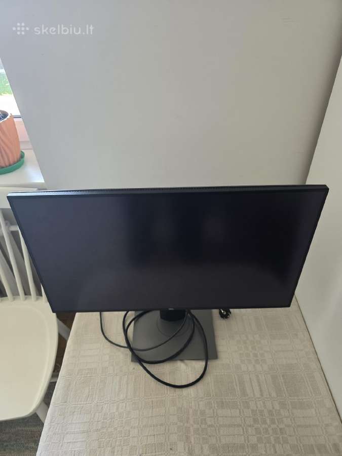 Dell Ultrasharp U2720q