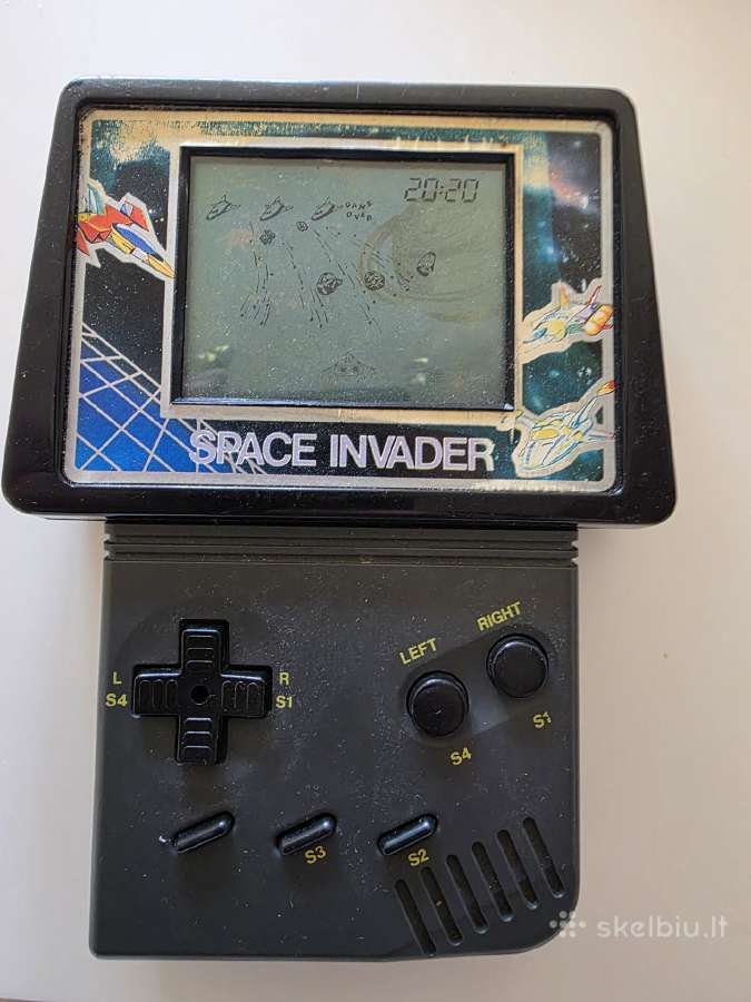 Retro žaidimų kompiuteriukas
