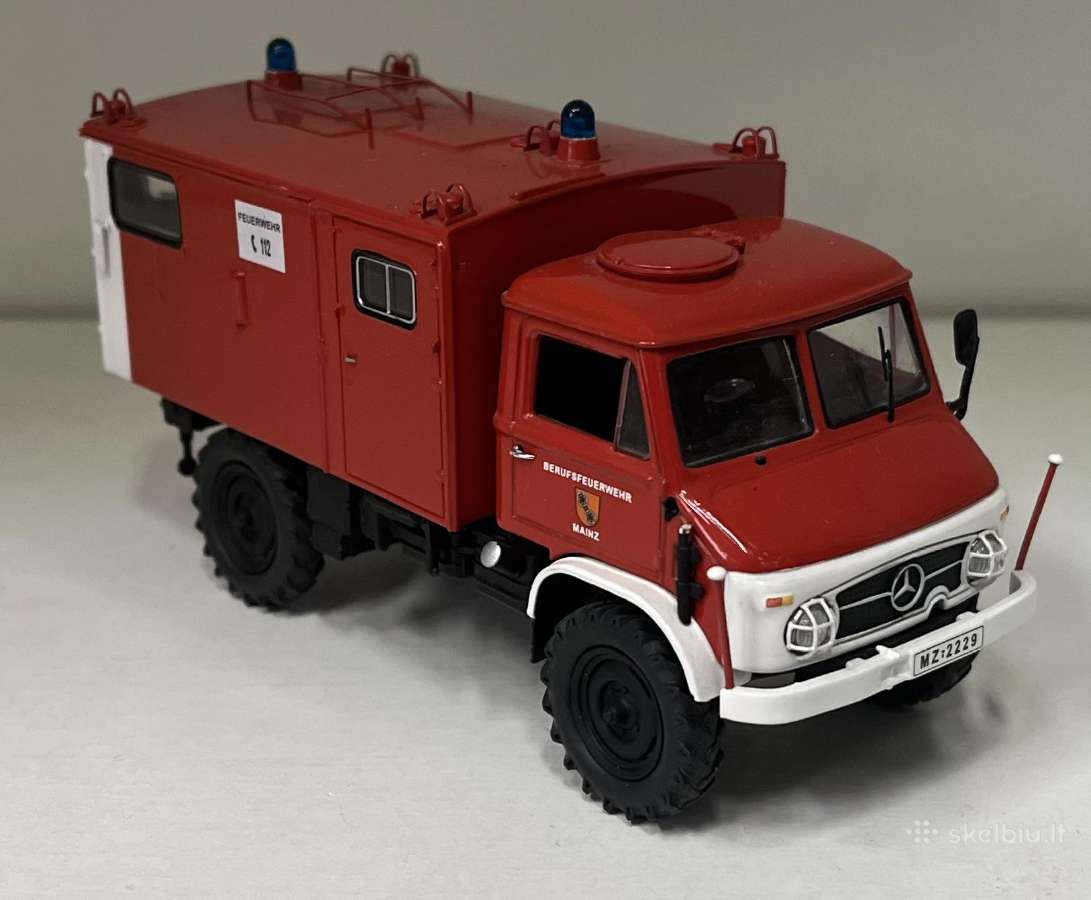 Kolekciniai modeliukai-mercedes Benz schuco