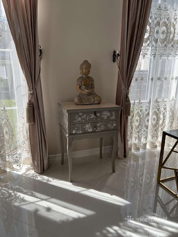 Elegantiška restauruota spintelė - nuotraukos Nr. 6