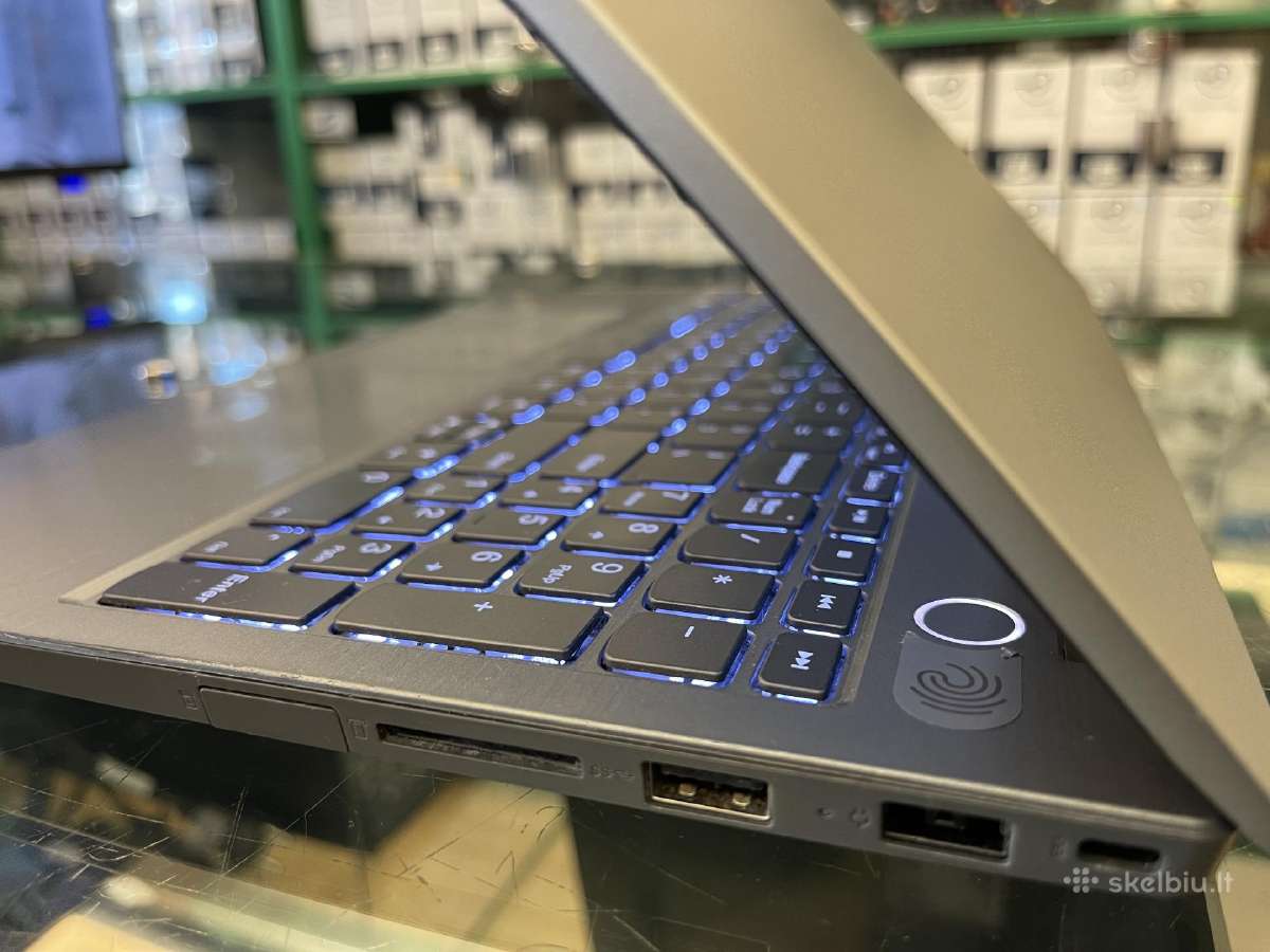 Thinkbook 15 i5 8gb 256ssd 15.6" Fhd su garantija