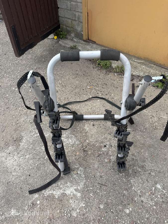 Dviračių laikiklis