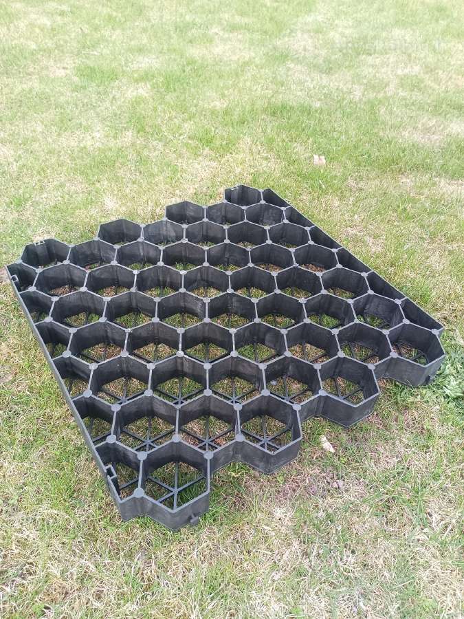 Vejos korys , Geogrid , Pigiau