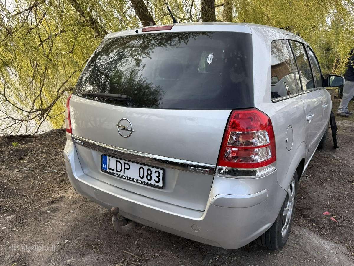 Parduodama opel zafira daužta dalimis - nuotraukos Nr. 2