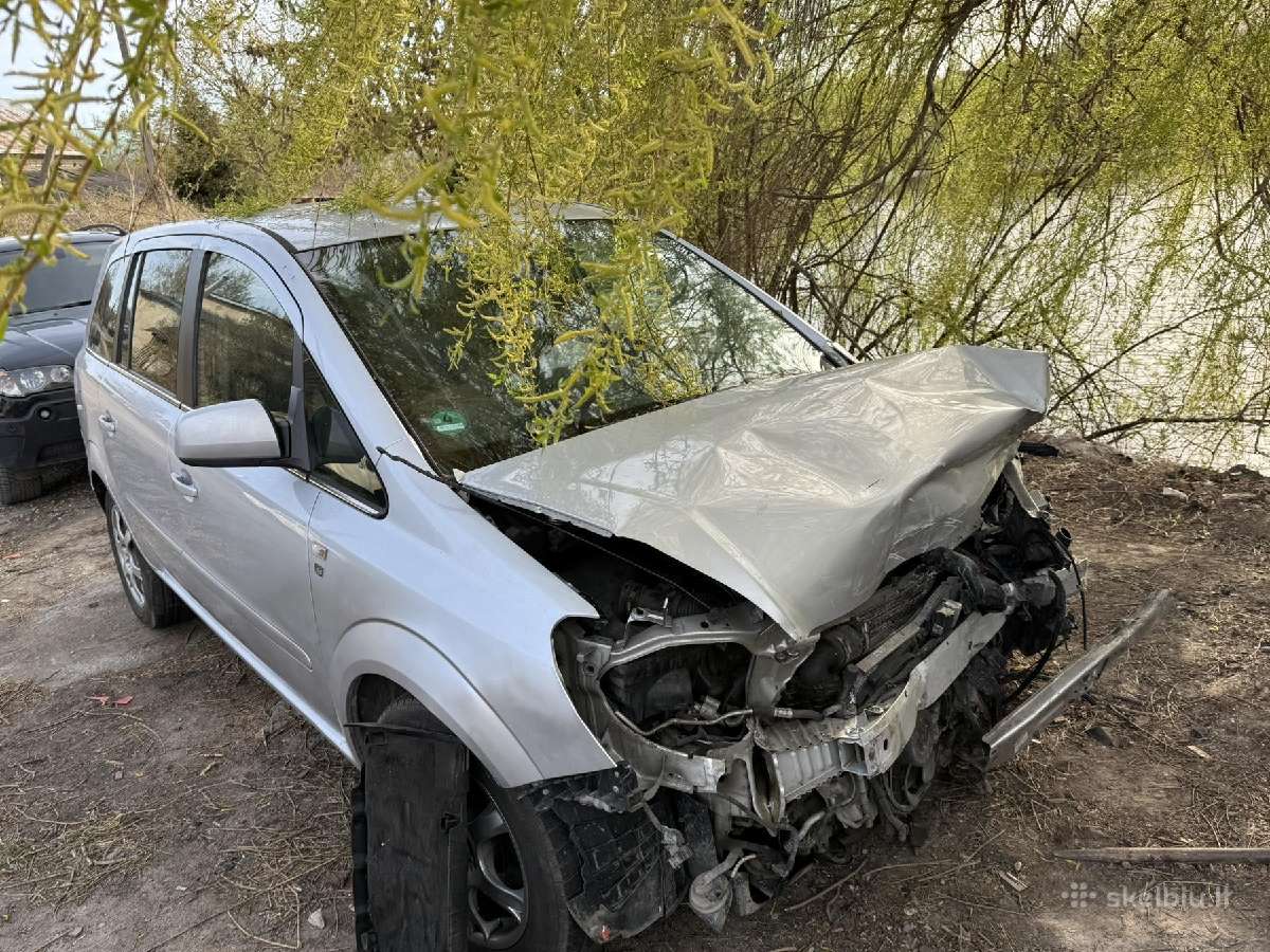 Parduodama opel zafira daužta dalimis - nuotraukos Nr. 5