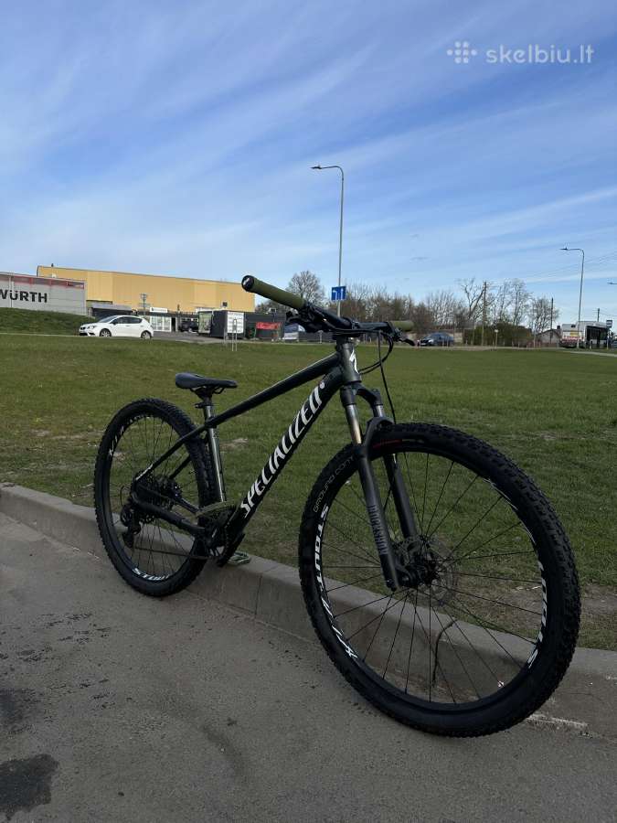 Specialized rockhopper expert 29