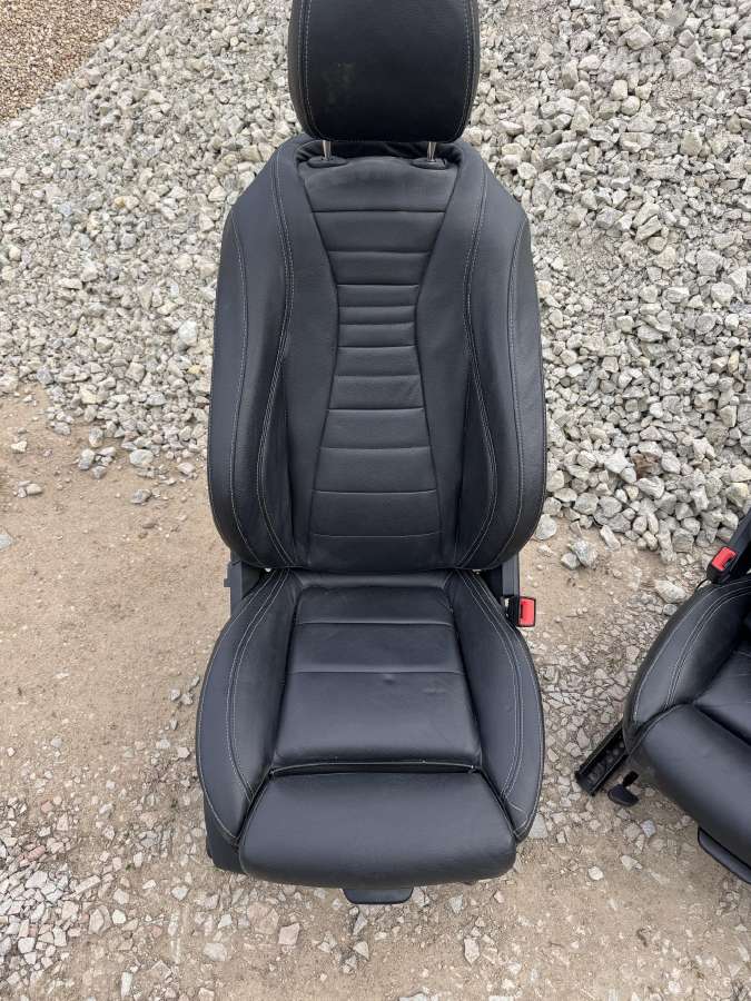 Mercedes benz e220 sedynės