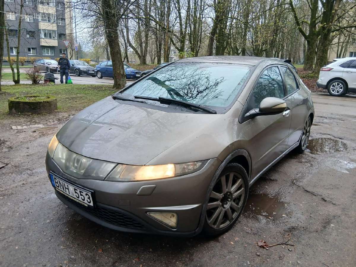 Brangiai Superkame Automobilius Visoje Lietuvoje - nuotraukos Nr. 3